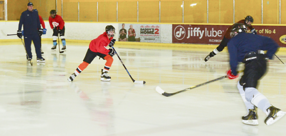 ATOM POWER SKATING, SHOOTING, SCORING AND GAME PLAY